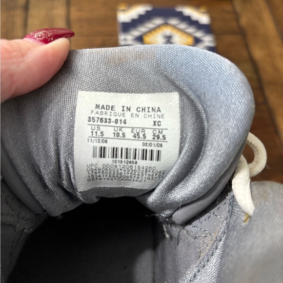 Mens Nike high top shoes - Picture 2 of 4